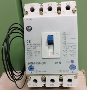 Circuit-Breakers with auxiliary switch